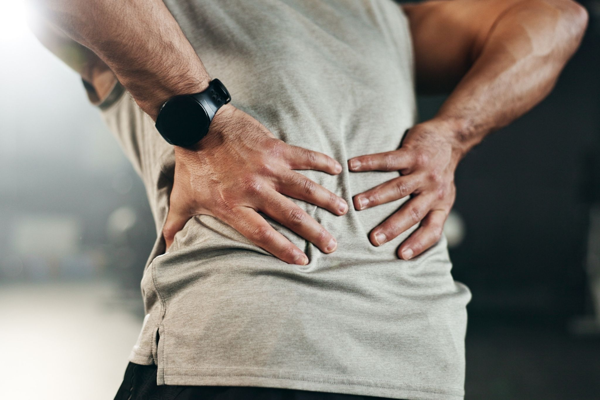 Back Pain: When to Go to the ER vs. Physical Therapy